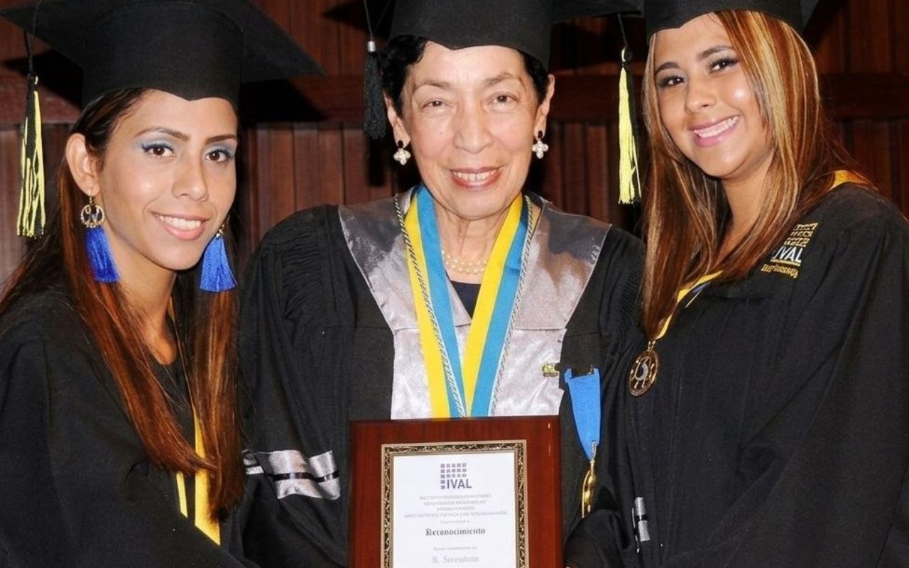 18thumbsinstituto.jpg